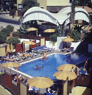 Pool
 di Senator Hotel Apts