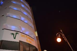 Les Palmiers Hotel