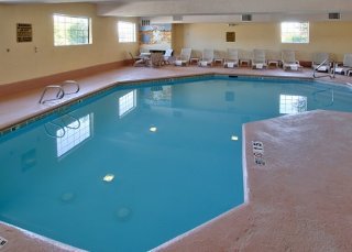 Pool
 di Quality Inn & Suites Gallup 
