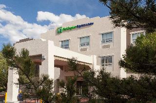 Holiday Inn Express and Suites Santa Fe