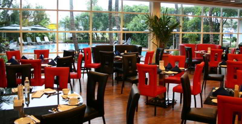 Restaurant
 di Promenade Hotel Sabah
