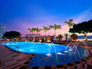 Pool
 di Hyatt Regency Kinabalu