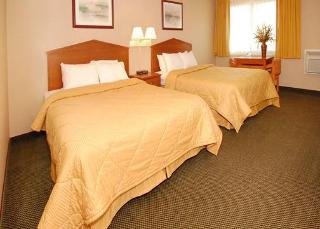 Room
 di Comfort Inn & Suites West