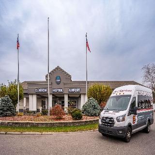 Clarion Hotel Detroit Metro Airport