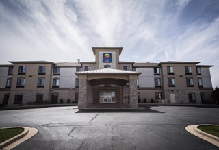 Comfort Inn (Crystal Lake)