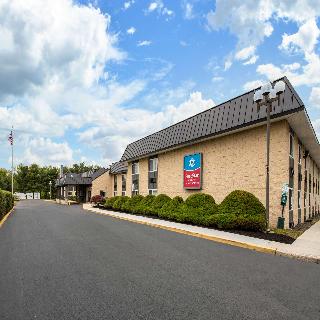 SureStay Plus Hotel by Best Western McGuire AFB Ja