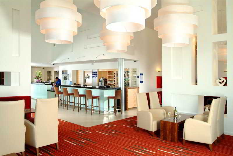 Bar
 di Holiday Inn Express Leeds City Centre Armouries