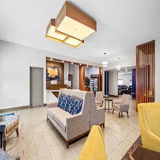Holiday Inn Express & Suites Tumwater Olympia