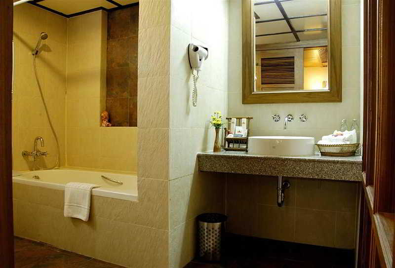 Room thumbnail 10