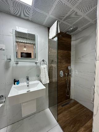 Karyatit hotel Kaleici