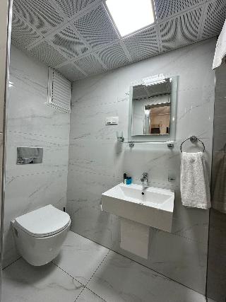 Karyatit hotel Kaleici