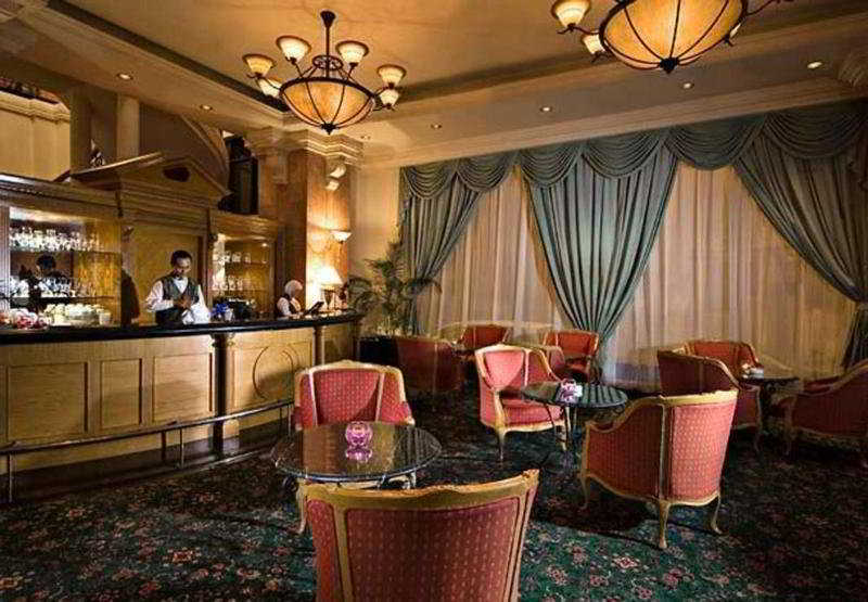 Bar
 di Renaissance Hotel Kota Bahru