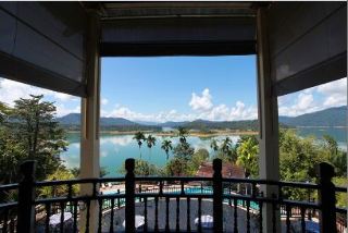 Terrace
 di Lake Kenyir Resort, Taman Negara – Terengganu