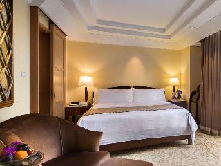 Straits Club Quay