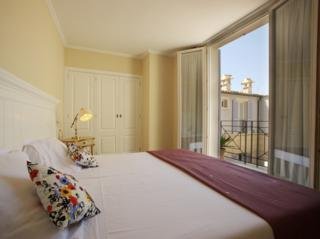 Room
 di UR Mision de San Miguel