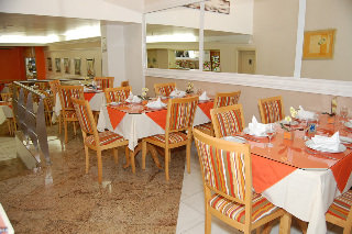 Restaurant
 di Harbor Hotel Regent Suites
