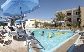 Pool
 di Club Maritim