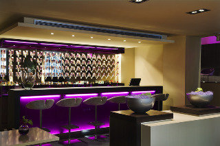 Bar
 di 987 Barcelona