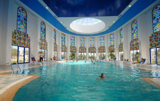 Pool
 di Houda Skanes Monastir