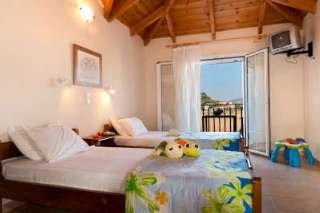 Room
 di Herodotos Studios