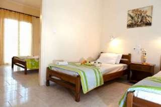 Room
 di Herodotos Studios