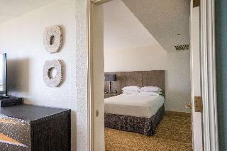 2Queen Oceanview 1Bedroom Suite