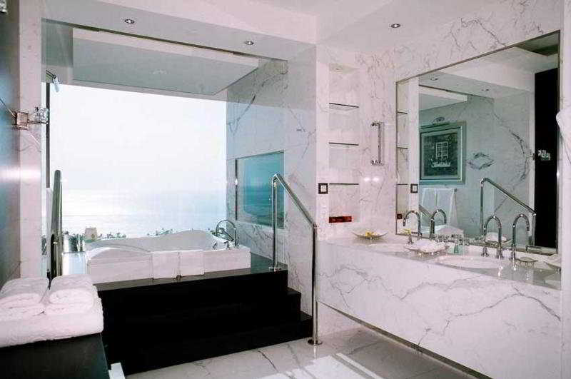 Room
 di Le Royal Beirut