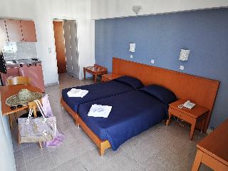 Europa Hotel rooms & Studios image 1