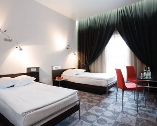 Room
 di Golden Apple