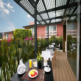 Terrace thumbnail 7