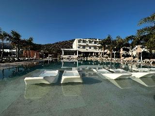 COOEE Kyknos Beach Hotel & Bungalows