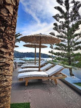 Panormos Beach