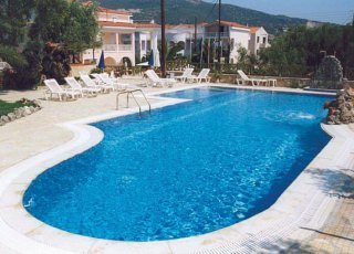 Pool
 di Kyprianos Aparthotel