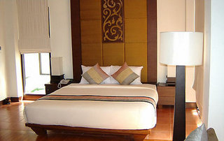 Room thumbnail 2