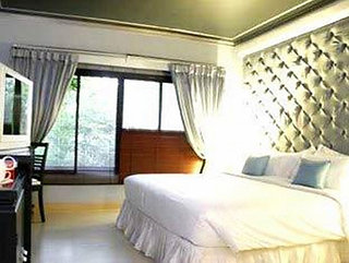 Room thumbnail 2