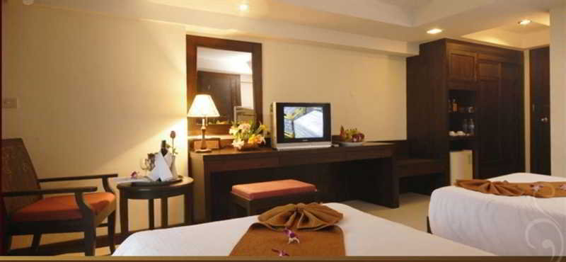 Room thumbnail 2