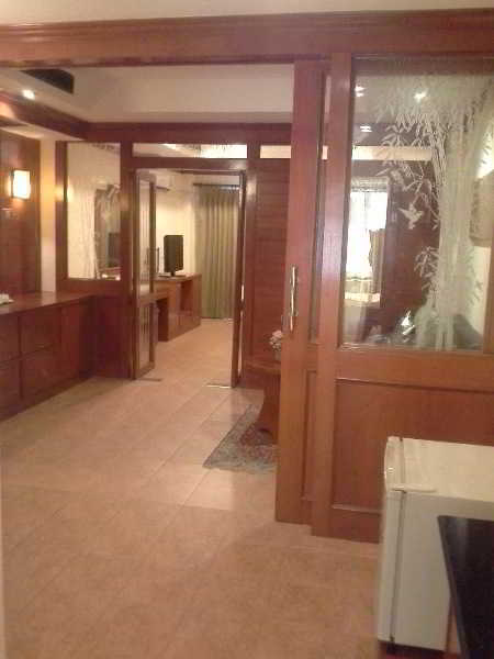 Room thumbnail 37