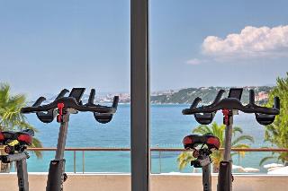Le Meridien Lav Split