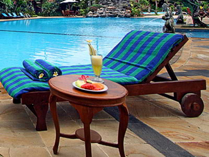 Pool thumbnail 9
