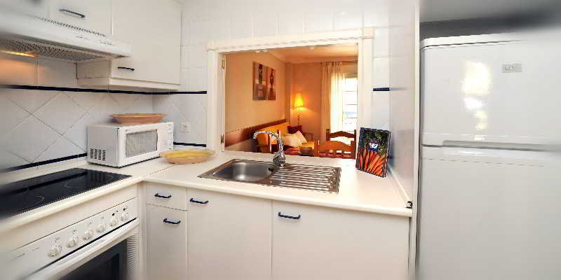 Room
 di Leo el Faro I-II-III 