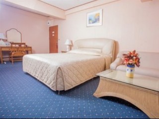 Room thumbnail 9