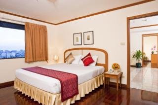 Room thumbnail 5