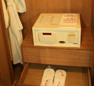 Room thumbnail 12