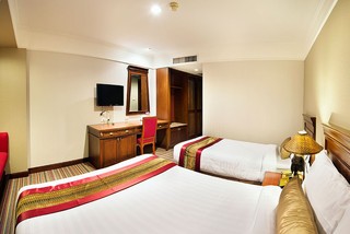 Room thumbnail 5