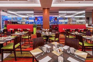 Hilton Warsaw Hotel and Convention Centre - Restaurant