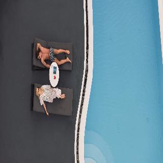 Cosmopolitan Suites