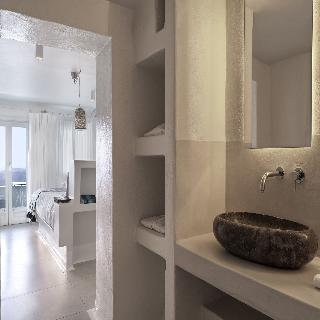 Cosmopolitan Suites