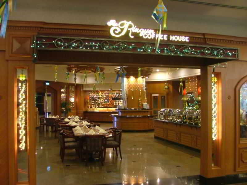 Restaurant
 di The Rizqun International Hotel, Brunei