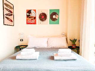 Room Room