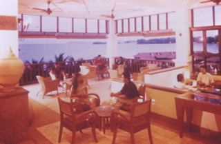 Bar
 di Avillion Port Dickson